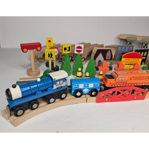Lot of 63 Pieces Wooden Train Set Track Accessories People Signs Trees Gift - Picture 10 of 11